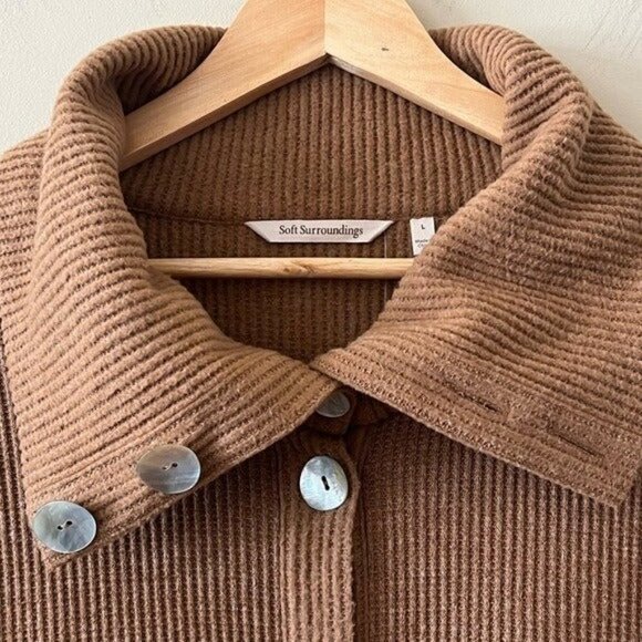 SOFT SURROUNDINGS Caline Mother Of Pearl Button Down Cardigan Brown Size L NEW - Picture 2 of 6